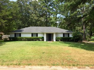 29 Woodgate Dr, Brandon, MS 39042