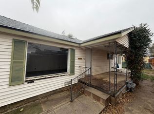 115 Olive Ave, Taft, CA 93268