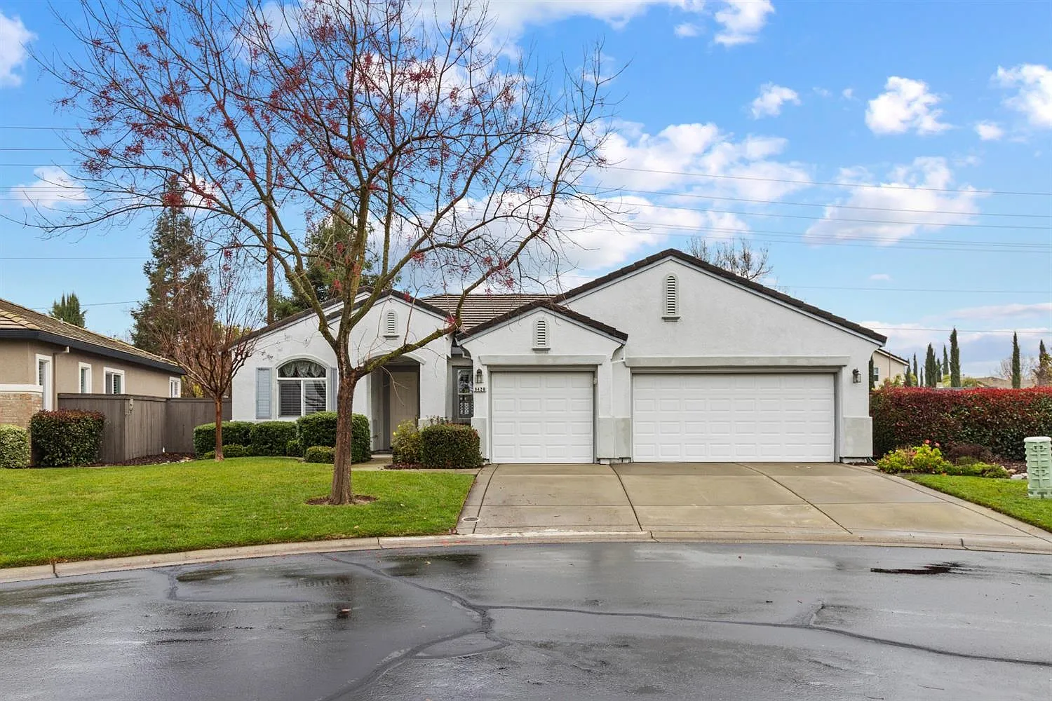 9429 Century Oaks Ln photo 1