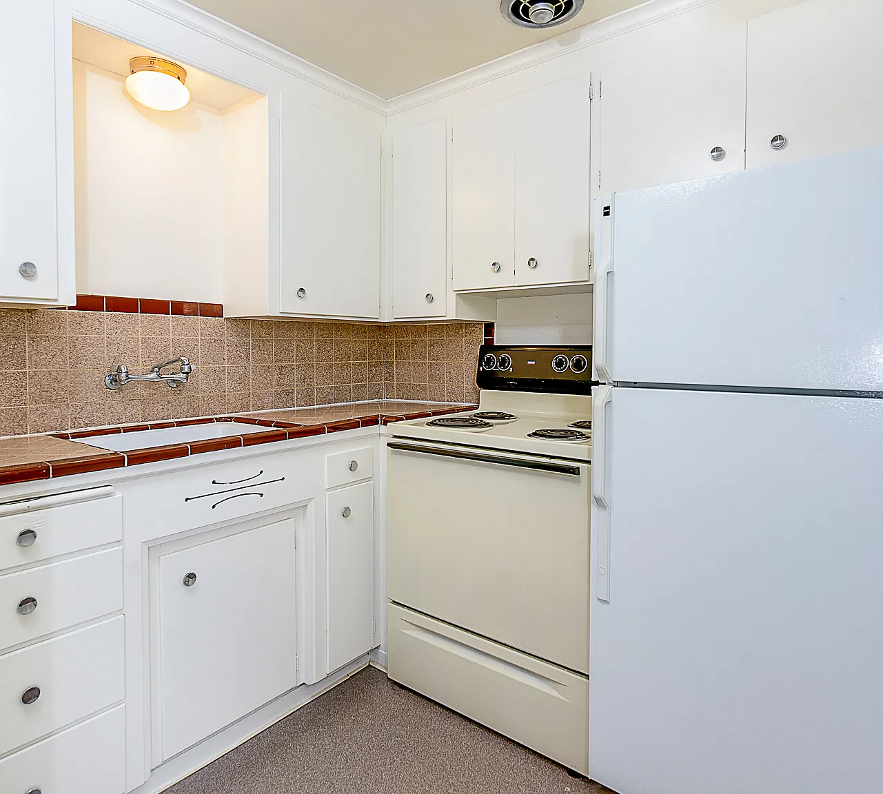 1 bed, 430 sqft, $1,700 — Photo 2