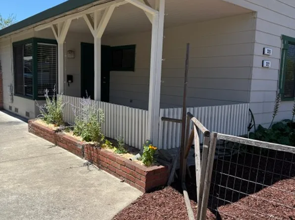 320 Lomitas Ln, Santa Rosa, CA 95404