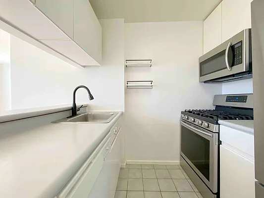 Rented by Undivided Inc | media 11