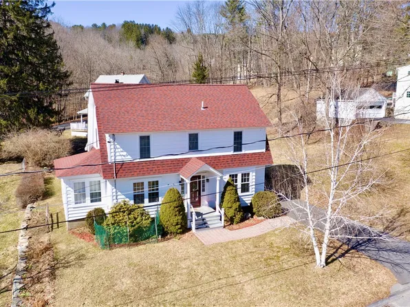 81 Clinton St, Oneonta, NY 13820