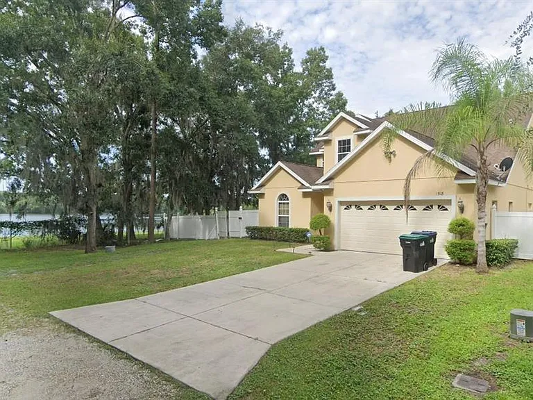 1518 Salem Dr — Photo 2