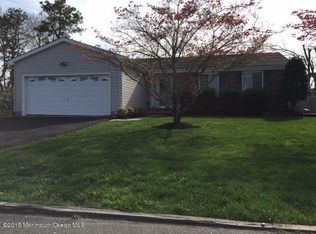 384 Dogwood Dr, Brick, NJ