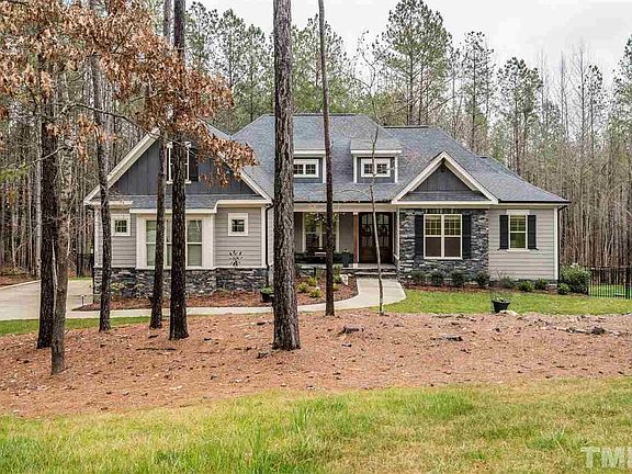 2nd image of 2050 Silverleaf Dr