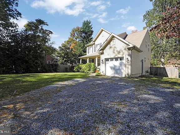 4th image of 11 Evergreen Rd