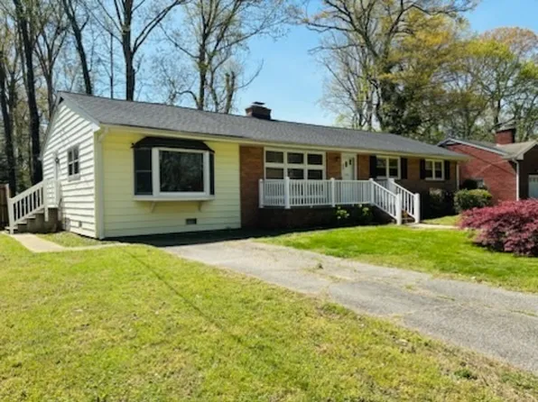 140 Henry Clay Rd, Newport News, VA 23601