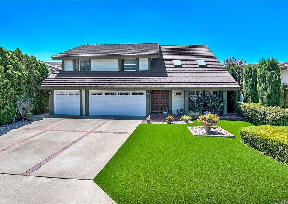 1st image of 421 S Paseo Estrella