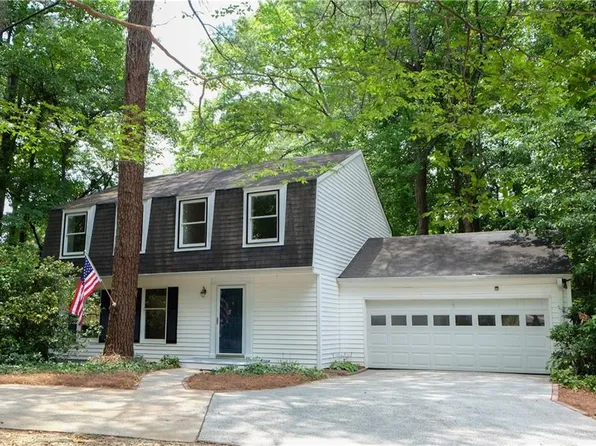 700 Hip Pocket Rd, Peachtree City, GA 30269