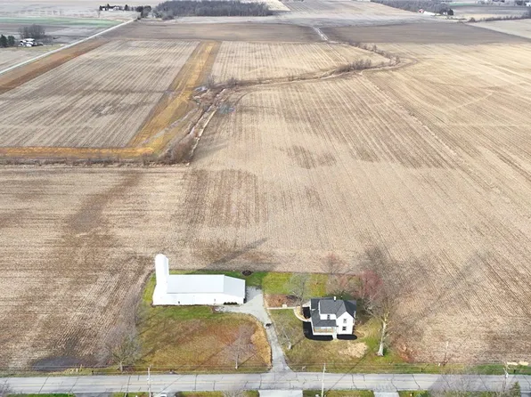 1213 W Holtzmuller Rd, West Manchester, OH 45382