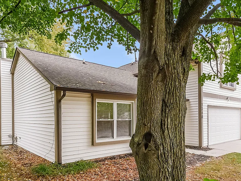 7248 Eagle Bay North Dr — Photo 4