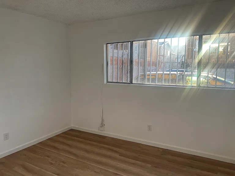 10010 Anzac Ave #2 — Photo 14