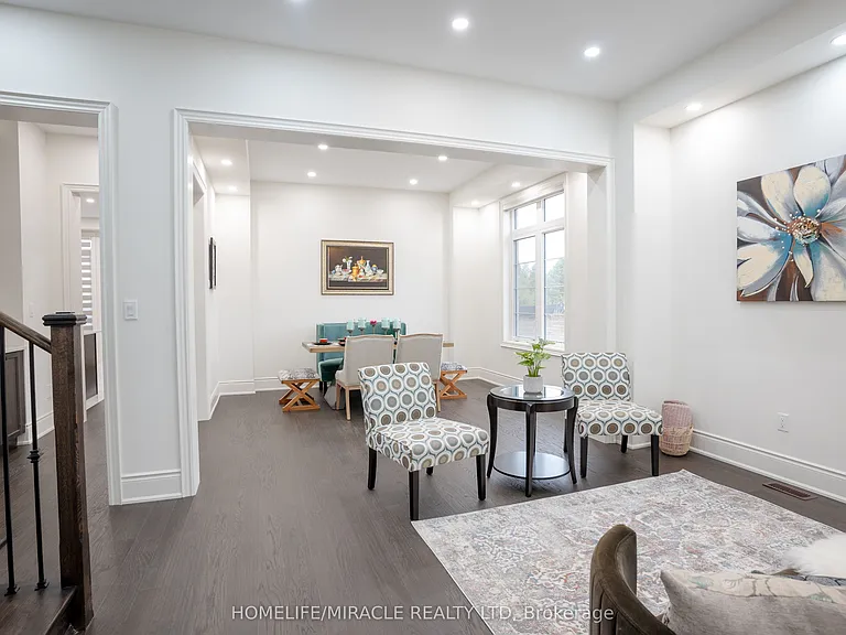 93 Bluebird Blvd — Photo 6