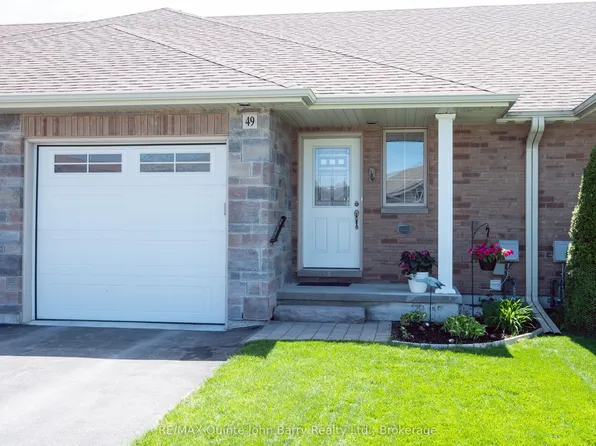 49 McIntosh Cres, Quinte West, ON K8V 0G1