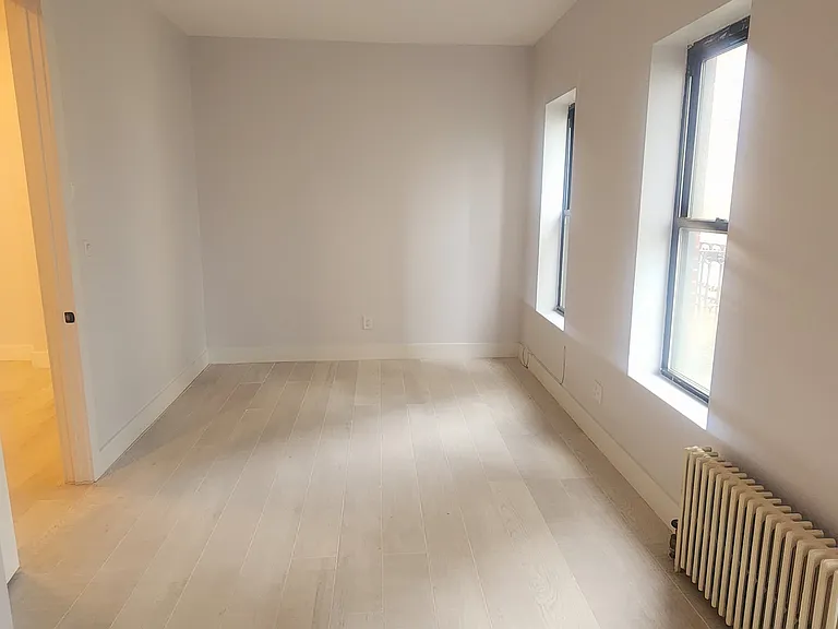 305 E 75th St #29 — Photo 2