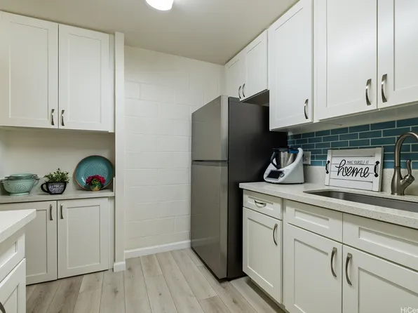 98-1030 Moanalua Rd APT 5-308, Aiea, HI 96701