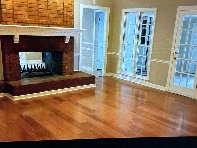 956 Rolling Oaks Ln — Photo 8