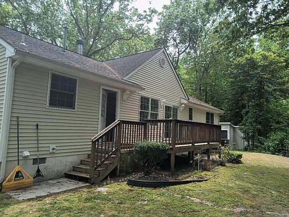 3rd image of 466 Seashore Rd