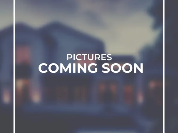 103 Daffodil Ln, Levittown, PA 19055