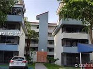 Verabella Falls Condo, Miami, FL 33193