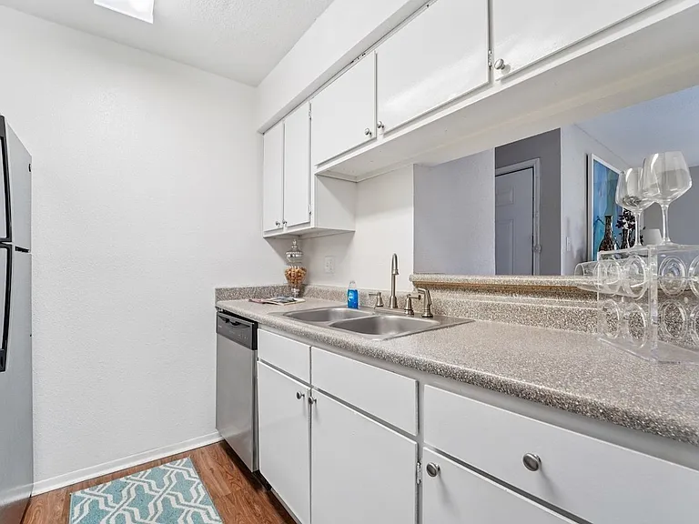 Waters at Westchase Apartments — Photo 21