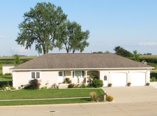 1001 Sal Ave, Dunkerton, IA 50626
