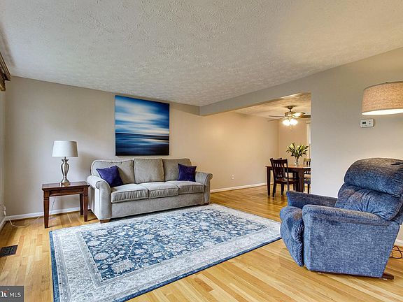 2nd image of 5510 Yellow Rail Ct