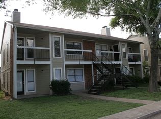 1911 W Loop APT B, Austin, TX 78758