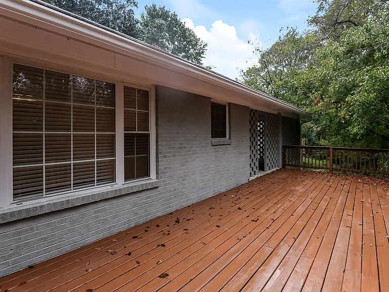 384 Charles Pl — Photo 15
