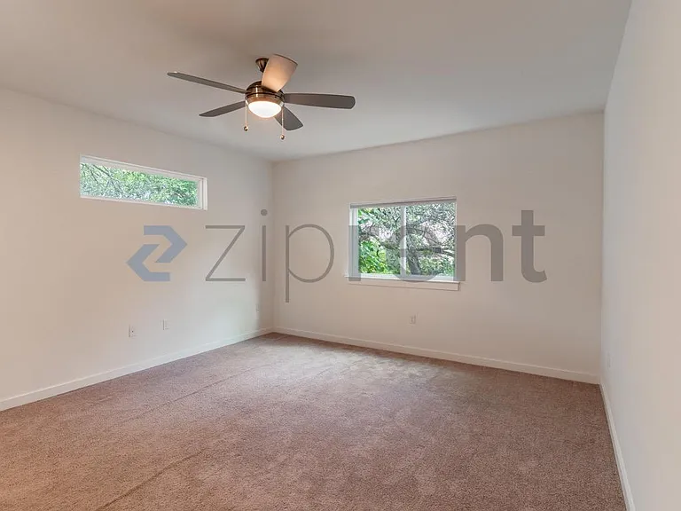 6800 Menchaca Rd #45 — Photo 37