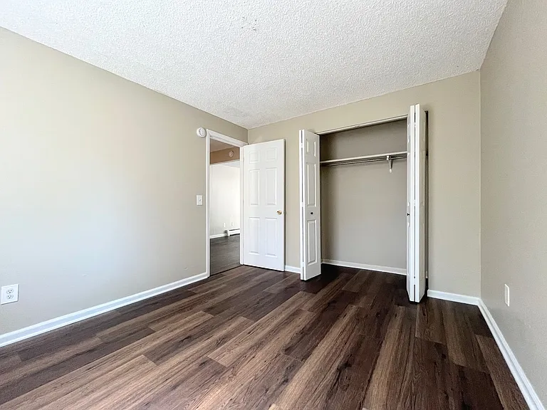 367 Elmwood Ave — Photo 5