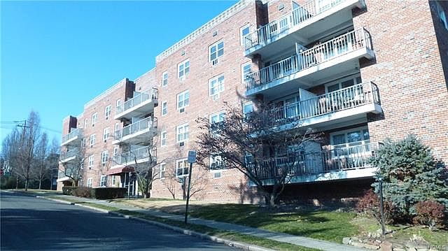 1st image of 38 Fourth Ave APT Lg