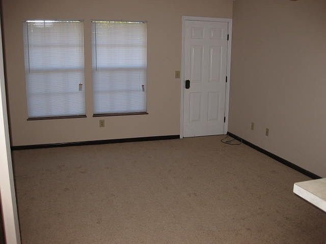 1st image of 400 E Scott Ave APT 9