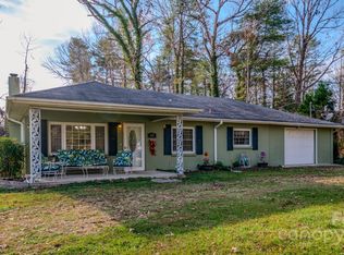 111 Timberland Dr, Hendersonville, NC 28792