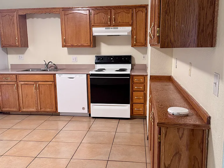 1106 S McCoy St #1106 — Photo 20