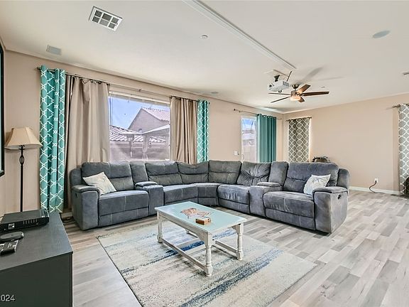 5th image of 185 Elk Cove Ct