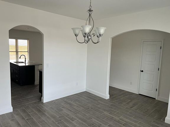5th image of 2401 Jazz Ave