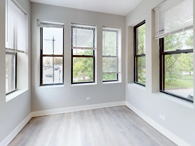 2401 N Kedzie Blvd #2 — Photo 3