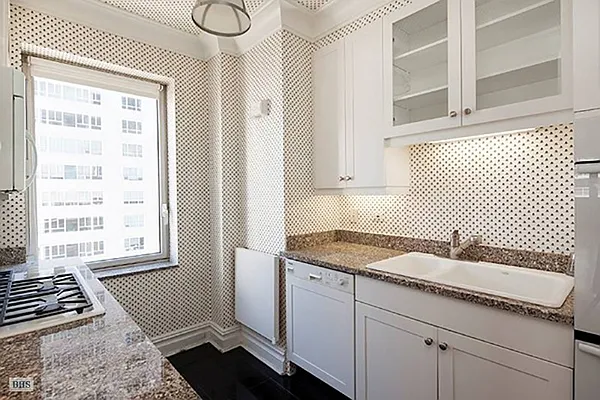 Rented by Brown Harris Stevens | media 9