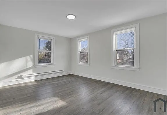 409 Kerper St #B — Photo 8