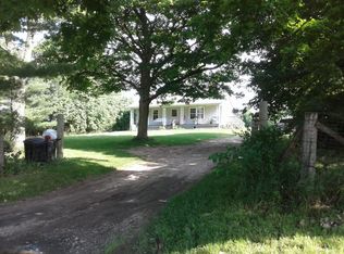 1340 E Reading Rd, Hillsdale, MI 49242