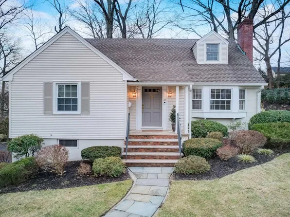 41 Grandview Ave, Glen Rock, NJ 07452