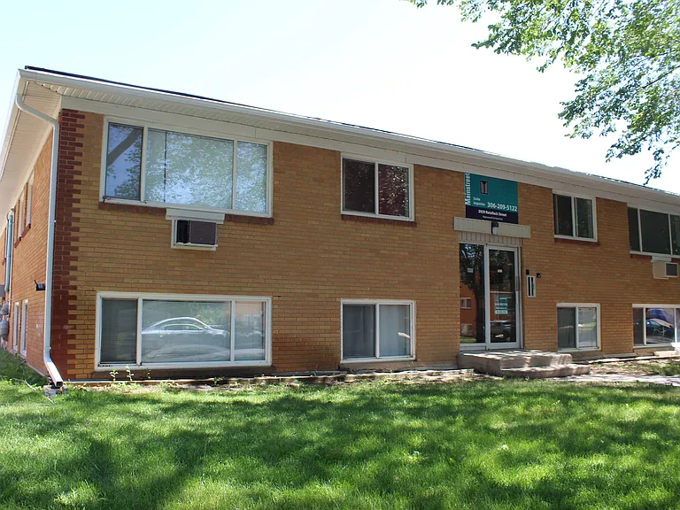 3929 Retallack St — Photo 9