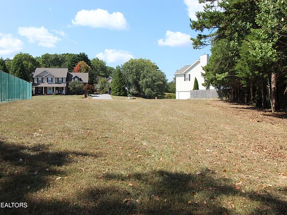 5th image of Meadow Stone Ln