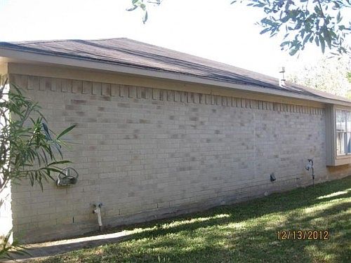 1st image of 315 Capehill Dr