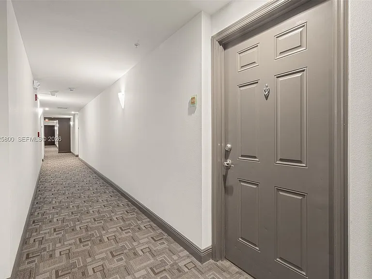 2421 NE 65th St #408 — Photo 32