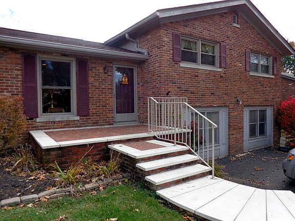 2nd image of 107 Westwood Dr