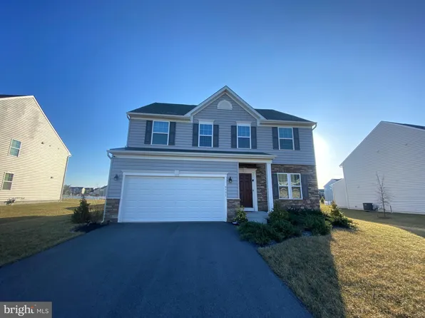 9731 Dumbarton Dr, Hagerstown, MD 21740