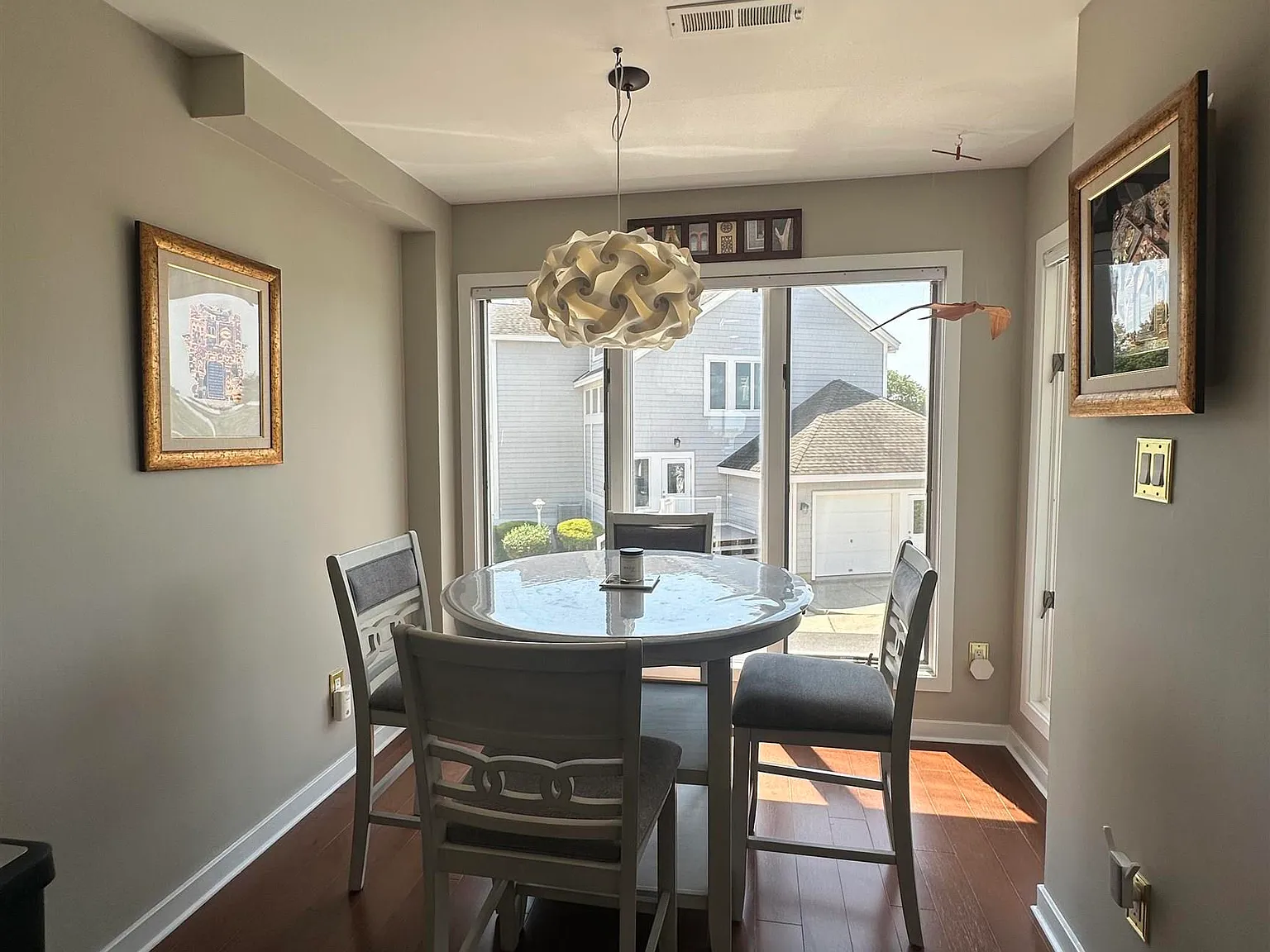 3 bed, 3.5 bath, $2,450 — Photo 4